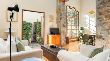 Classic House | Living area
