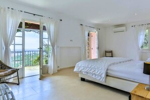 4 bedrooms, WiFi, bed sheets - Esprit du Sud La Sourdine (Roquebrune-sur-Argens)