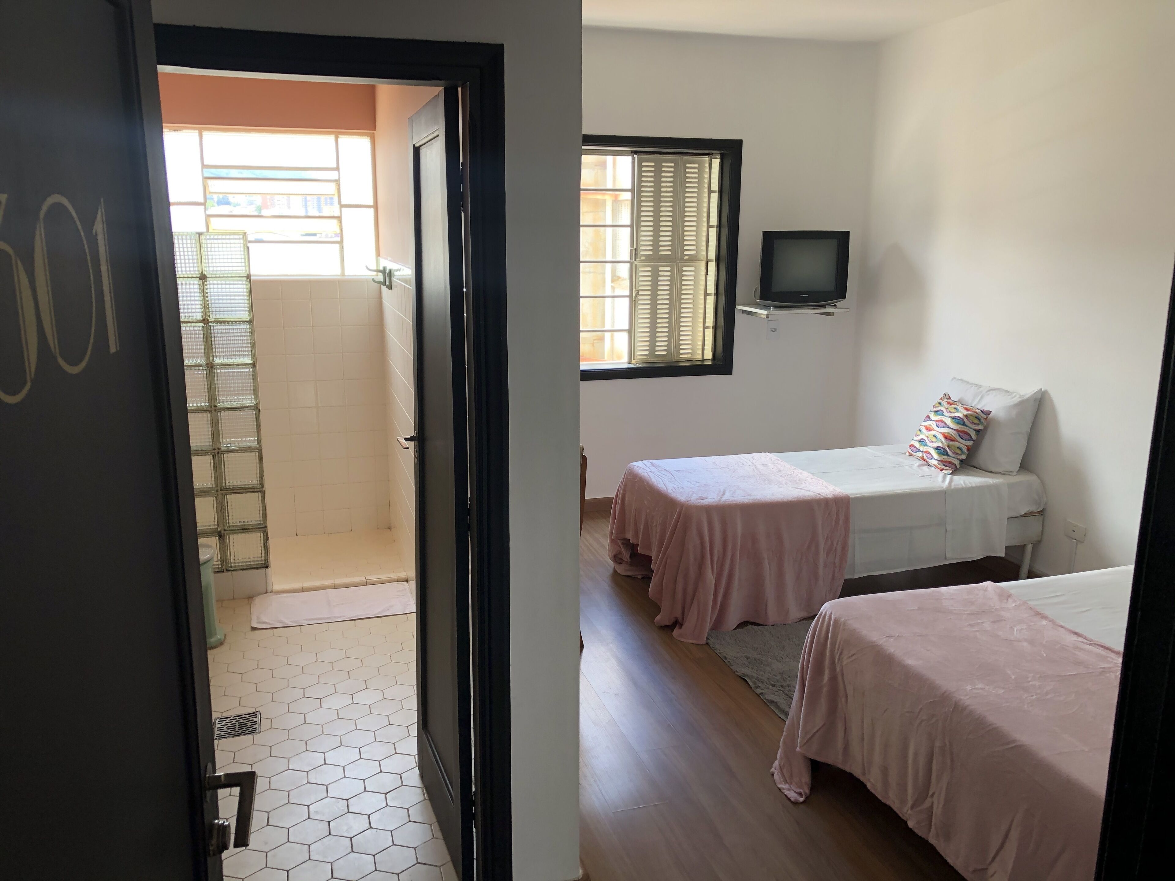 economy double or twin room, 1 bedroom | 1 bedroom, free wifi, bed sheets
