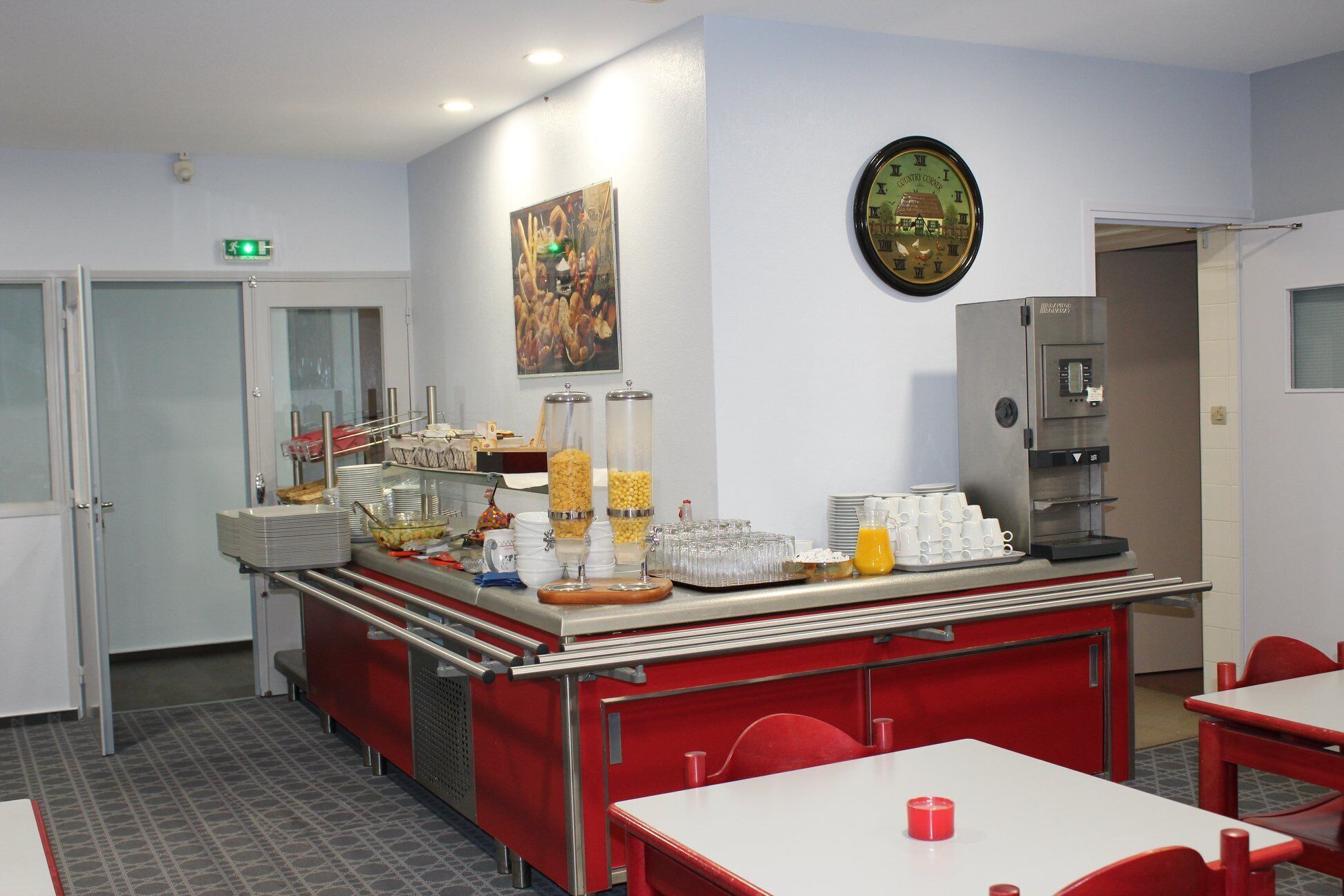 daily buffet breakfast (eur 11 per person)