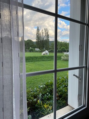 Comfort Double Room | Desk, free WiFi, bed sheets - Hôtel Saint-Odilon (Cluny)