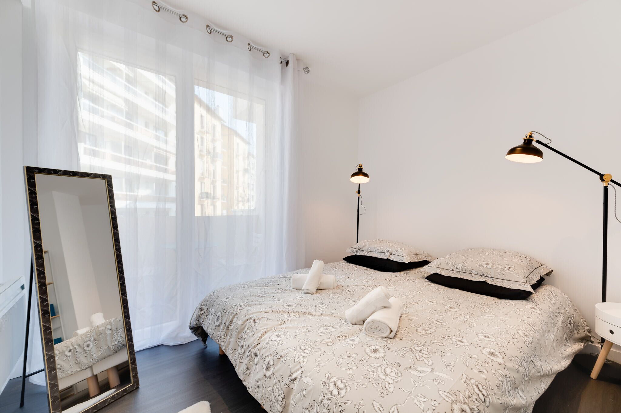 1 chambre, fer et planche à repasser, lit parapluie, Wi-Fi