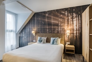 Superior-Doppelzimmer | Allergikerbettwaren, Betten mit Memory-Foam-Matratzen, Zimmersafe