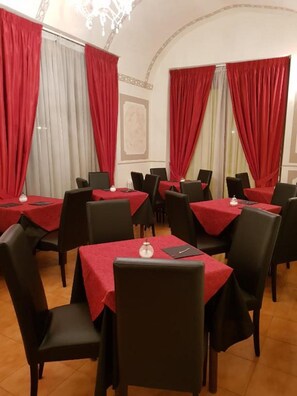 Free daily buffet breakfast  - Hotel PRime già Hotel Piccolo Ritz (Pistoia)