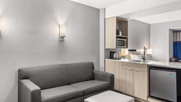 Cortinas blackout, tabla de planchar con plancha y wifi gratis