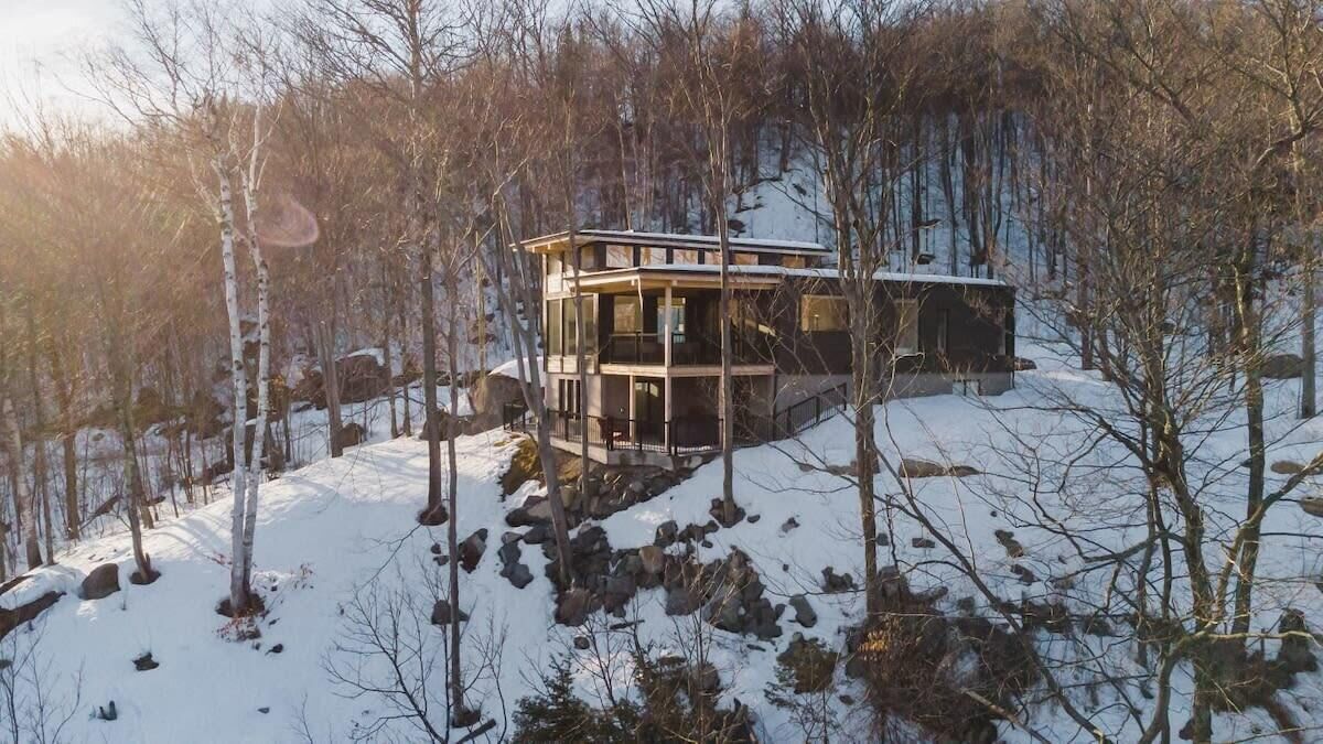 المنشأة من الخارج