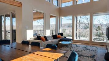 Téléviseur, foyer, bureau
