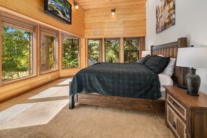 8 bedrooms, iron/ironing board, travel crib, free WiFi