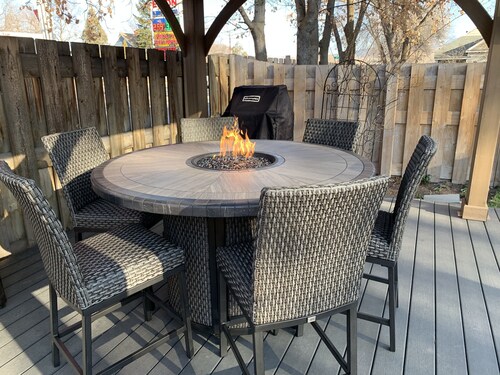 The White Picket Fence - Remodeled Craftsman, Downtown Riverfront Neighborhood