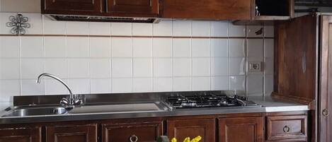 Kochgeschirr/Geschirr/Besteck