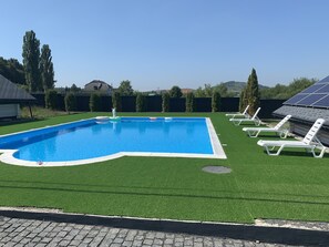 Pool - Apartment for rent in Ukraine (Kidesh)