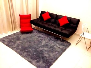 Smart TV, reproductor de DVD y libros 