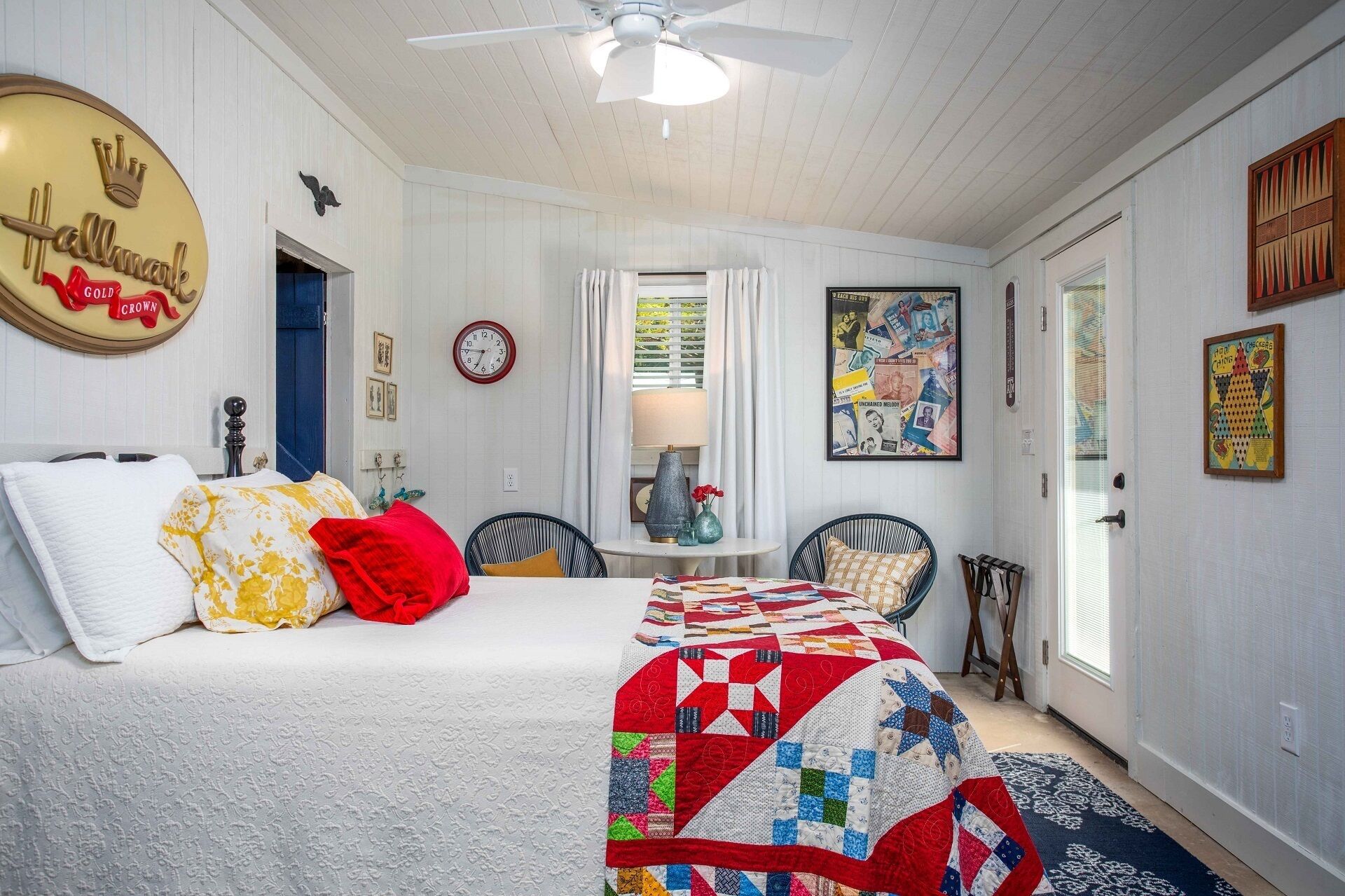 2 bedrooms, iron/ironing board, WiFi (free), bed sheets