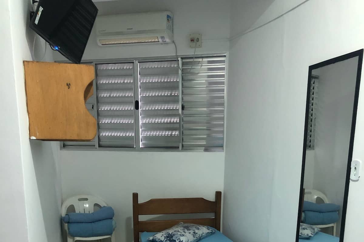 Basic Triple Room | Free WiFi
