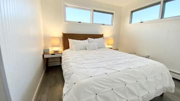 3 habitaciones, escritorio, tabla de planchar con plancha y wifi gratis