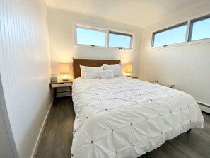 3 habitaciones, escritorio, tabla de planchar con plancha y wifi gratis
