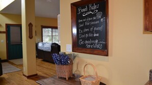 Casa, varias camas (450 6th Ave) | Interior