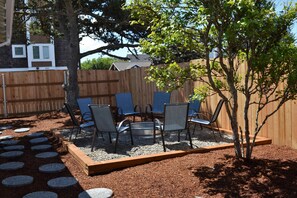 House, Multiple Beds (680 S Franklin) | Balcony - 680 S Franklin (Seaside)