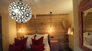 3 chambres, fer et planche à repasser, Wi-Fi gratuit, draps fournis