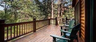 Free nite book wknd offseason Lakehome logcabin hottub fireplace boats sandbeach