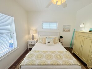 5 bedrooms, travel cot, free WiFi, bed sheets