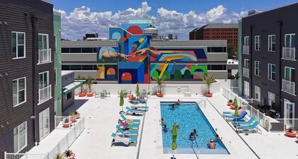 Downtown Apartment with Pool, Gym, and Coworking Space