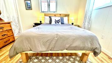 2 bedrooms, free WiFi, bed sheets