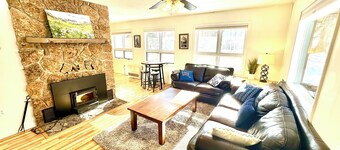 The Lake City Cabin & Ice Climber’s Paradise