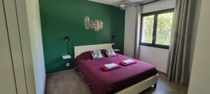 5 bedrooms, iron/ironing board, travel cot, free WiFi