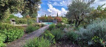 Air-conditioned villa with swimming pool in the heart of the Ardèche Gorges