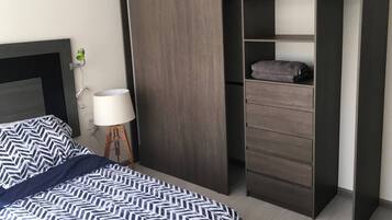 2 Schlafzimmer, Bügeleisen/Bügelbrett, WLAN, Bettwäsche