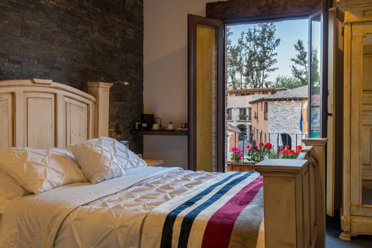 Habitación Royal | Ropa de cama de alta calidad y edredones de plumas
