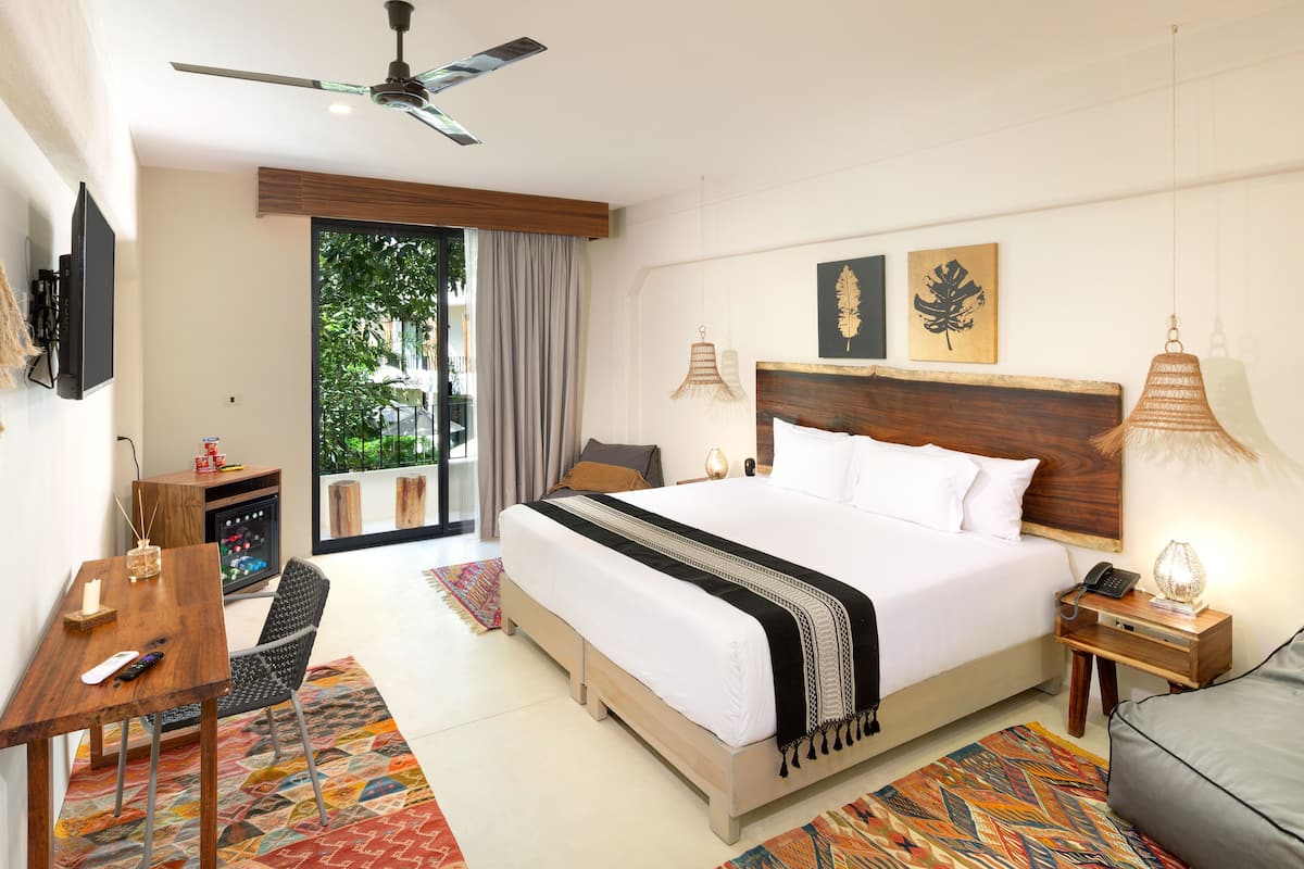 premium bedding, down duvets, minibar, in-room safe