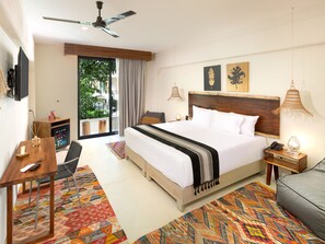 Premium bedding, down comforters, minibar, in-room safe