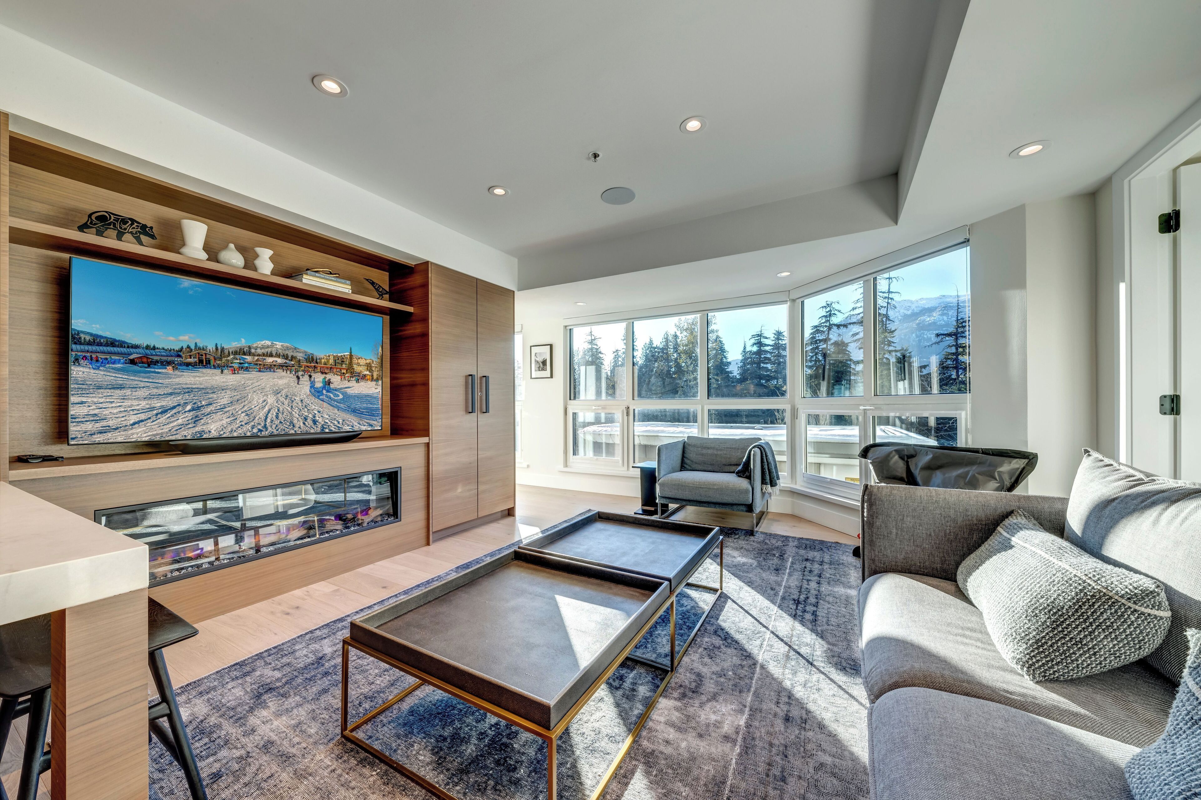 TV, peis og stereoanlegg