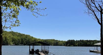lake front, dock, hot tub, Clemson, 7 bedrooms, 7 baths, kayaks, waterfalls ,