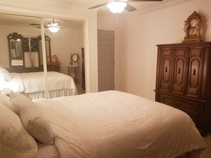1 bedroom, iron/ironing board, WiFi, bed sheets