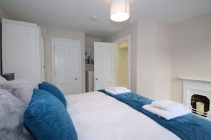 3 chambres, fer et planche Ă repasser, accĂšs Internet