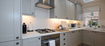 49 Scott Street -  a family break that sleeps 6 guests  in 3 bedrooms