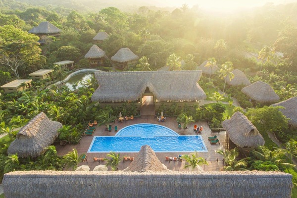 Outdoor pool, open 8:00 AM to 8:00 PM, sun loungers