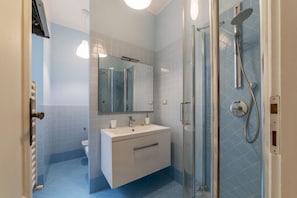 Badewanne, Bidet