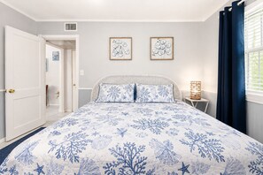 1 bedroom, iron/ironing board, free WiFi, bed sheets - Ground-Floor 1BR with King Bed, Heated Pool & Beach Access (St. Pete Beach)