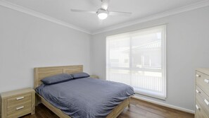 2 bedrooms, WiFi, bed sheets