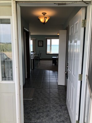 Interior - Lake Erie waterfront cottage (Blenheim)