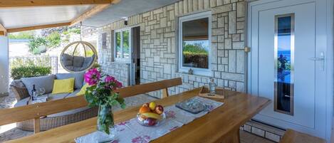 Villa | Terrace/patio