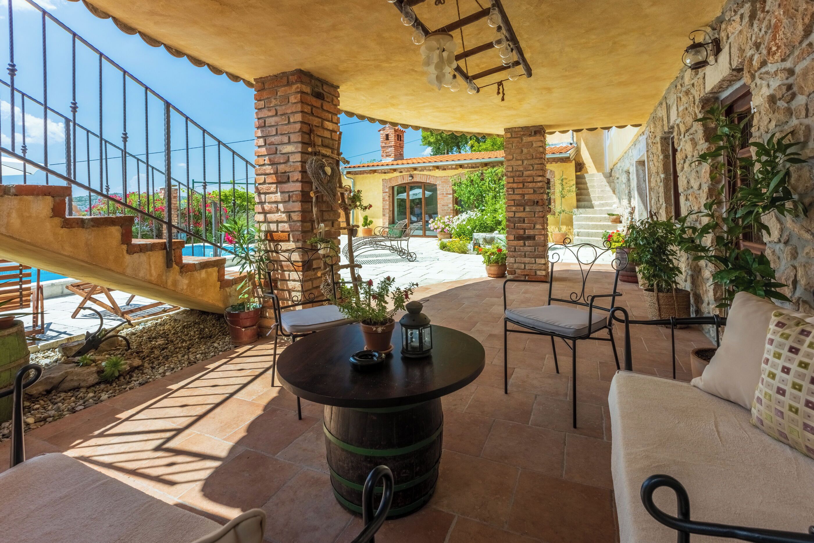 Villa | Terrace/patio