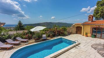 Villa | Pool | Outdoor pool