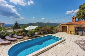 Villa | Pool