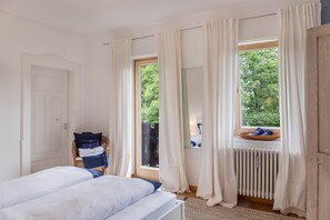 3 chambres, fer et planche à repasser, Wi-Fi gratuit, draps fournis
