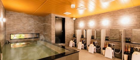 Baño termal público